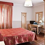 Hotel Arco Di Travertino Roma