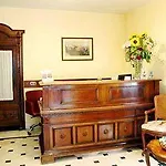 Hotel Arco Di Travertino