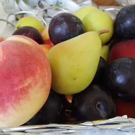 Arco Di Travertino מלון 2*