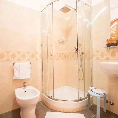 Arco Di Travertino Rome