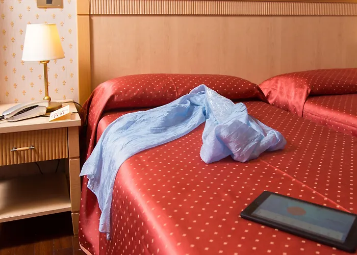 Hotel Arco Di Travertino 2*