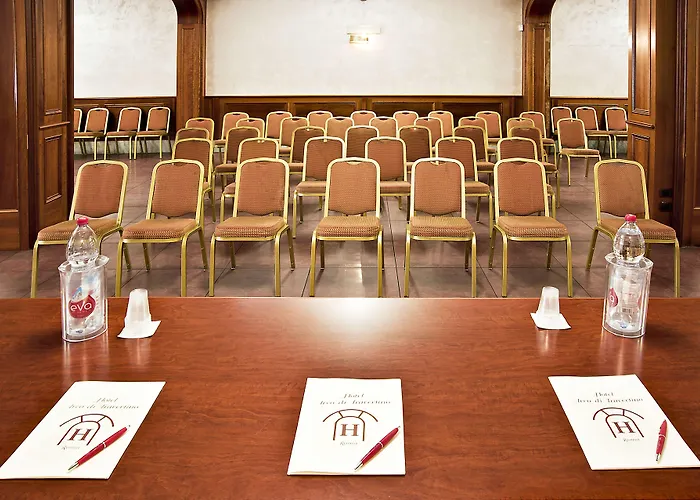 Hotel Arco Di Travertino 2*