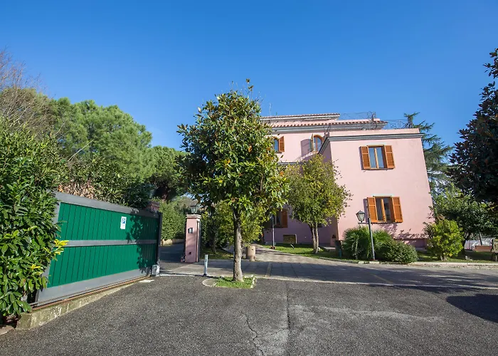 Arco Di Travertino Hotel 2*