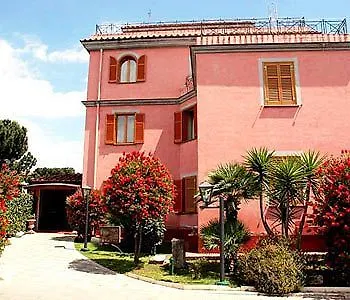 Hotel Arco Di Travertino 2*