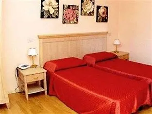 Hotel Arco Di Travertino 2*